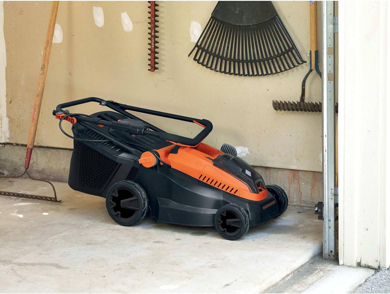 Tondeuse sans fil 38 cm 36 V - BLACK+DECKER - avec 1 batterie 36V 2 Ah - Chargeur - CLM3820L1-QW - Image 5