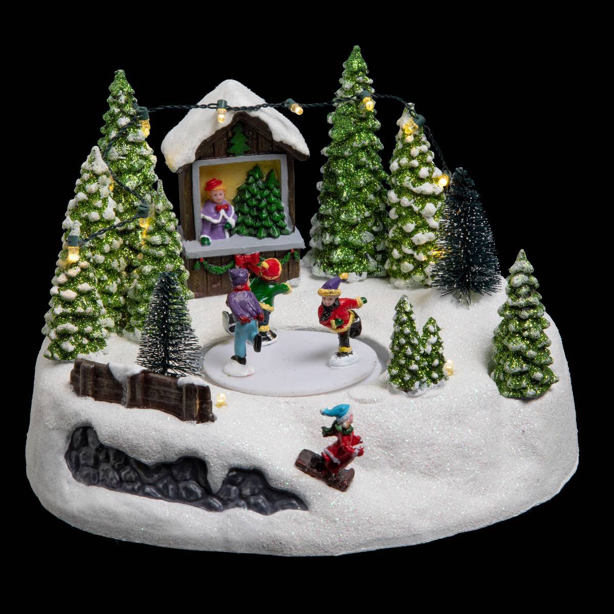 Fééric Lights & Christmas - Village lumineux patinoire en forêt 13 LED l.22cm  FEERIC LIGHTS & CHRISTMAS - Imagen 1