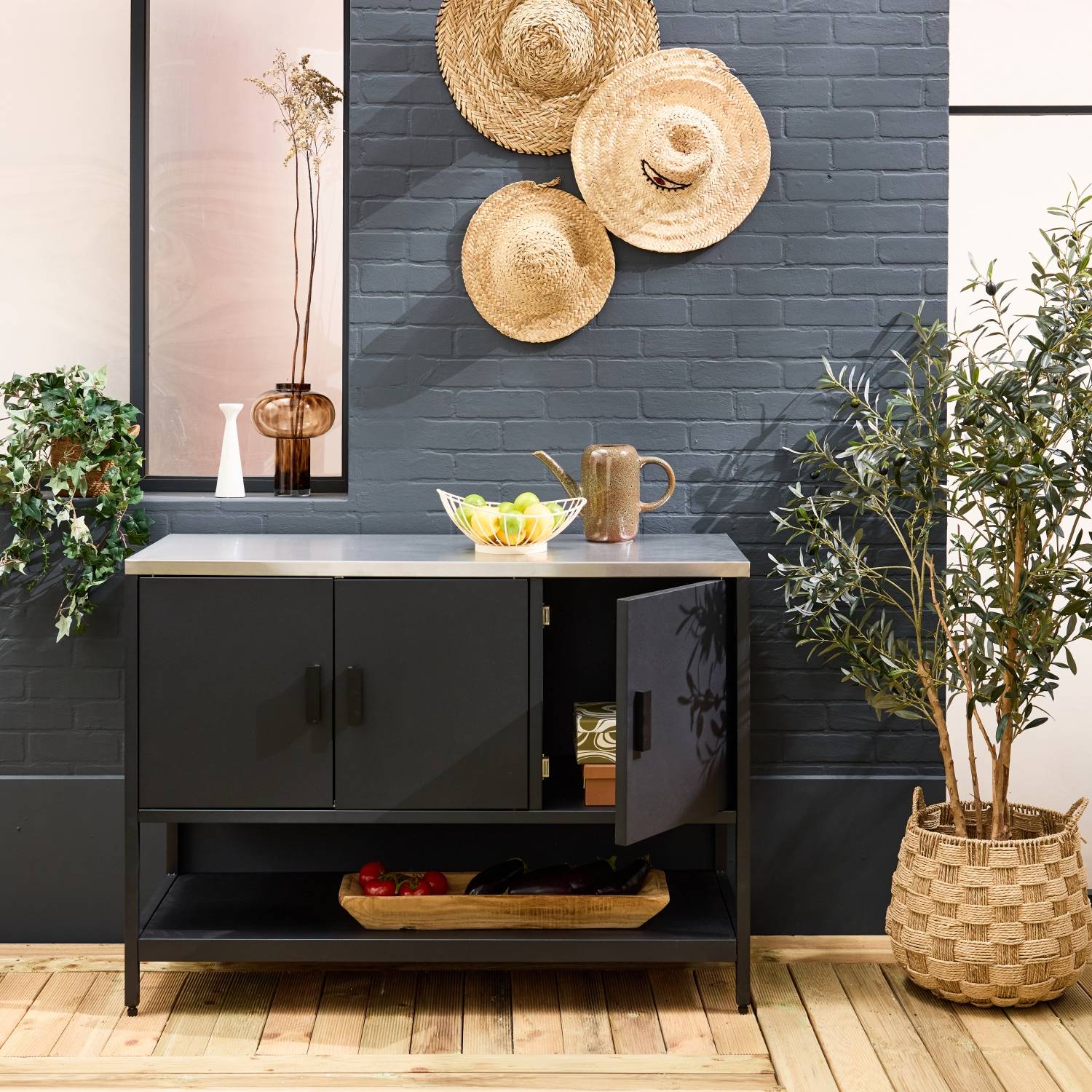 sweeek - Cuisine d'extérieure en acier noir 3 portes.1 étagère L120cm | sweeek - Image 1