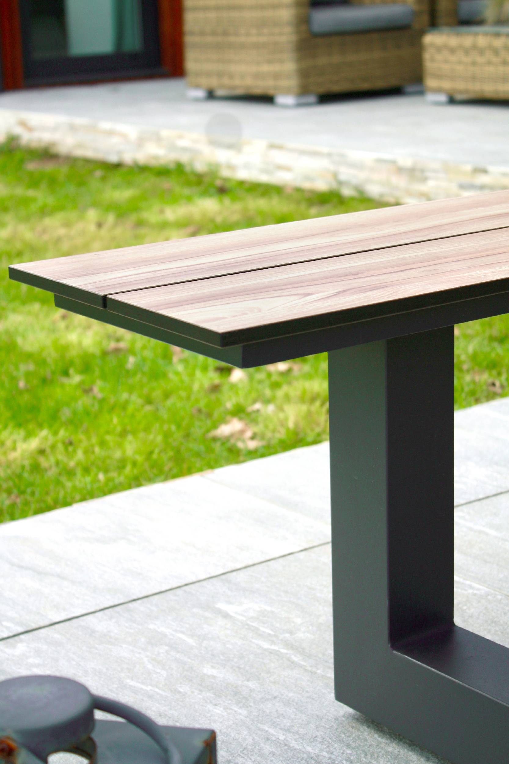Table de jardin en aluminium et plateau HPL - Gris anthracite - VANCOUVER - Image 5