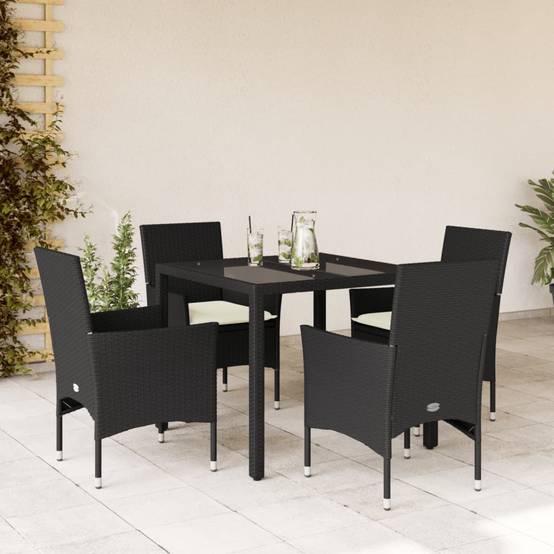Salon de Jardin 4 Personnes Résine Tressée Coussins Confort Table Verre 90x90cm Noir – ComfortXL Outdoor Living - Image 1