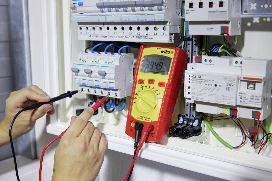 Multimètre numérique WIHA jusqu'à 1000V AC Cat. IV + 2 piles AAA incluses - 45215 - Imagen 5