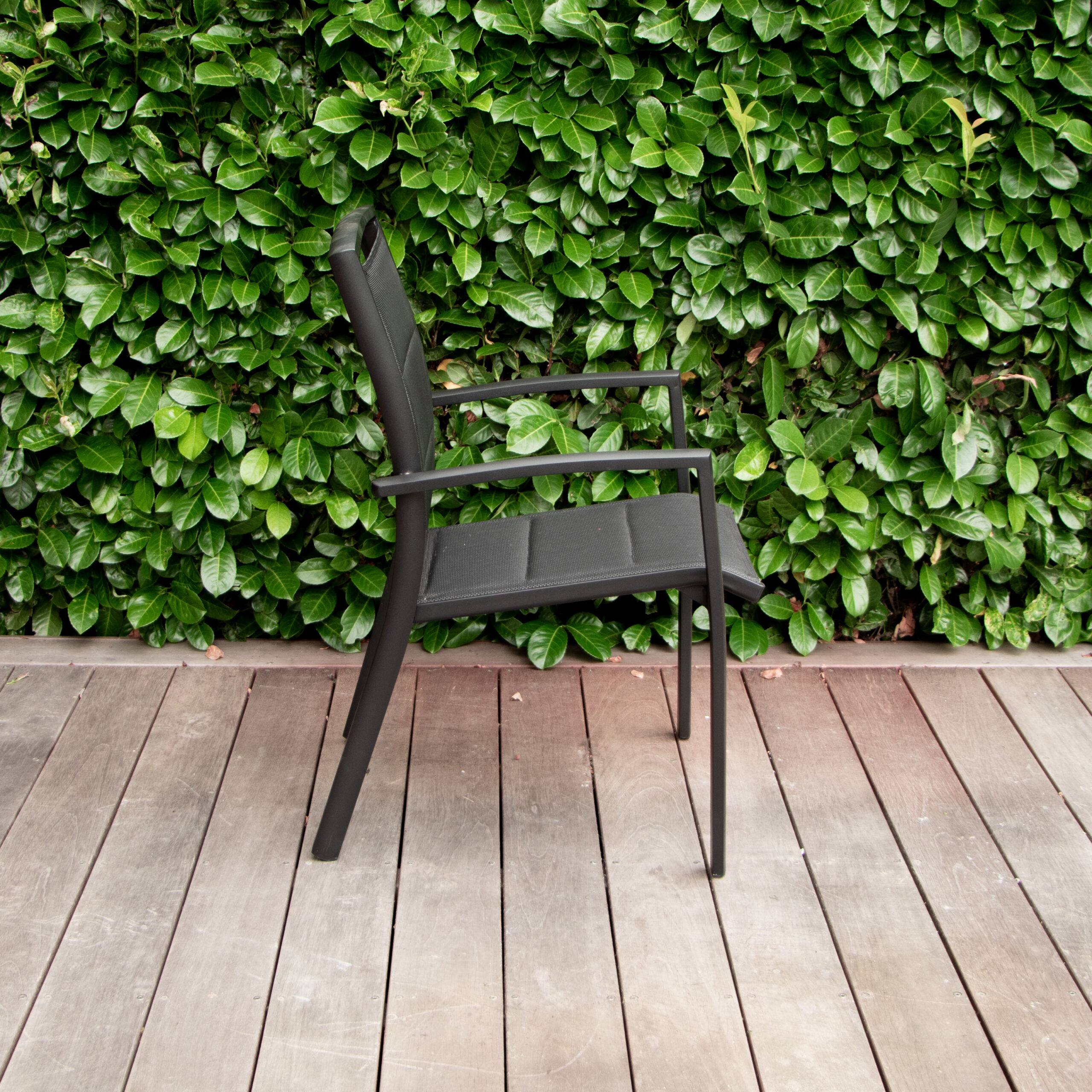 Wilsa Garden - Fauteuil Modulo structure aluminium noir et assise textilène noire - Imagen 3