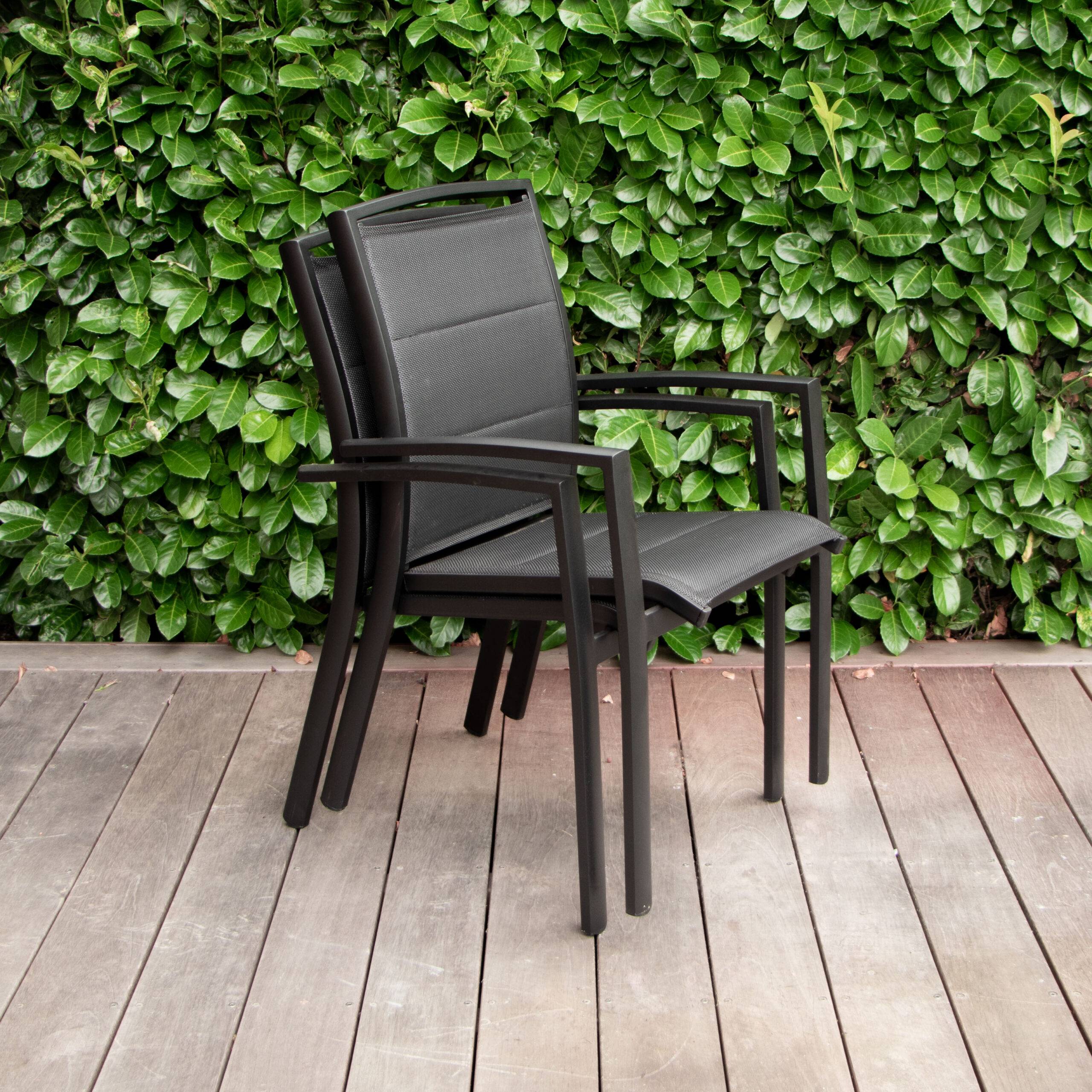 Wilsa Garden - Fauteuil Modulo structure aluminium noir et assise textilène noire - Imagen 5