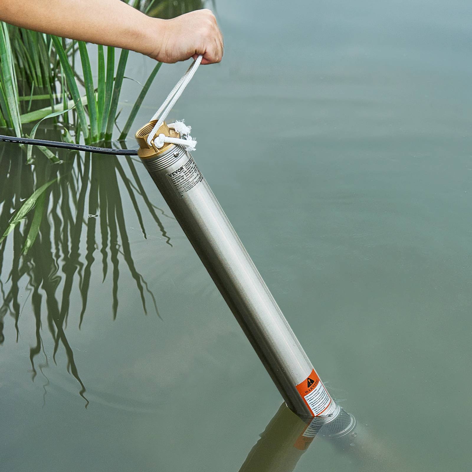 VEVOR Pompe immergée à eau pour puits profond acier inox 550 W 100 L/min 53 m - Image 8