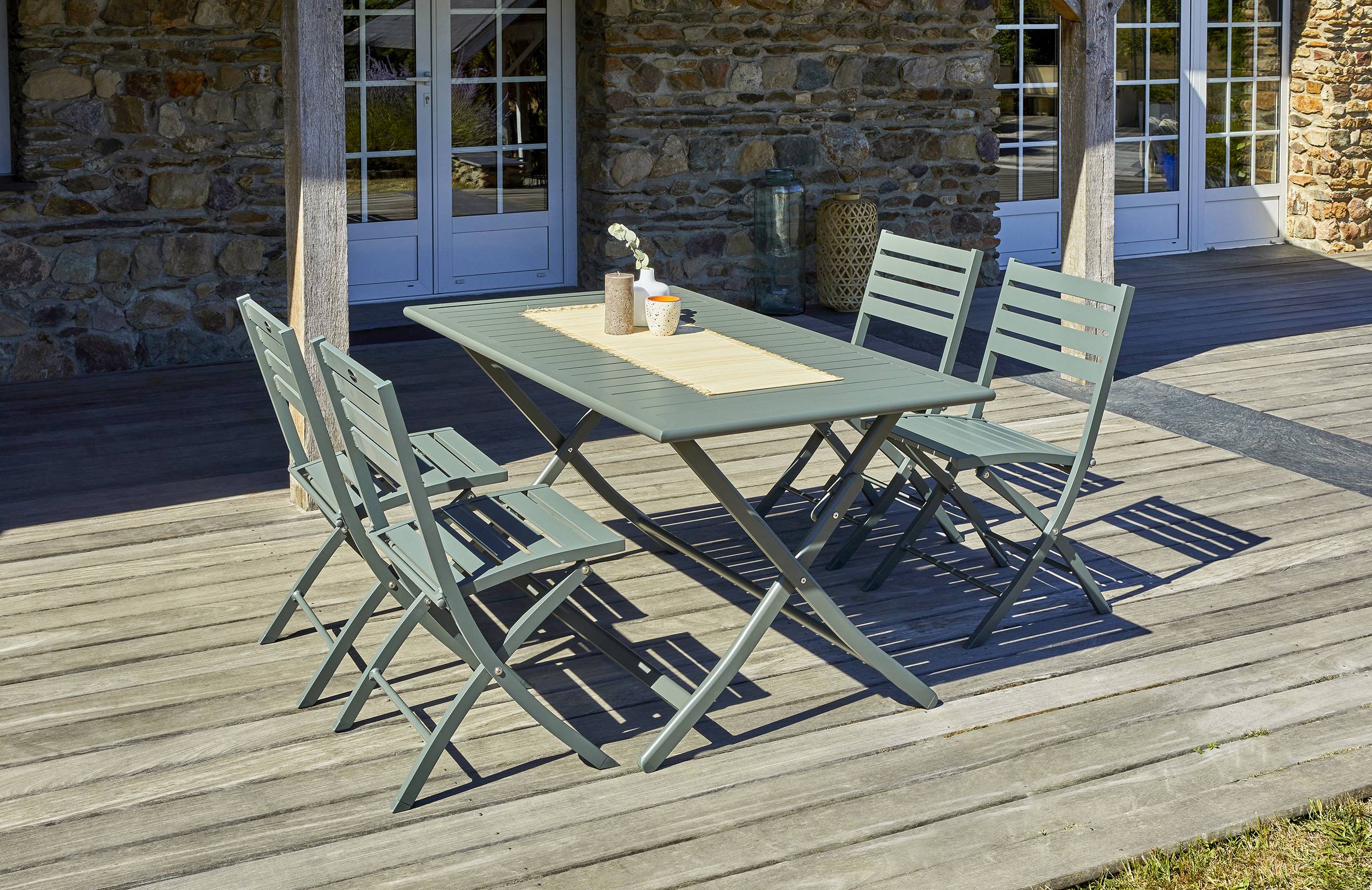 City Garden - Ensemble repas MARIUS 140 cm 4 places en aluminium vert kaki  - CITY GARDEN - Imagen 1