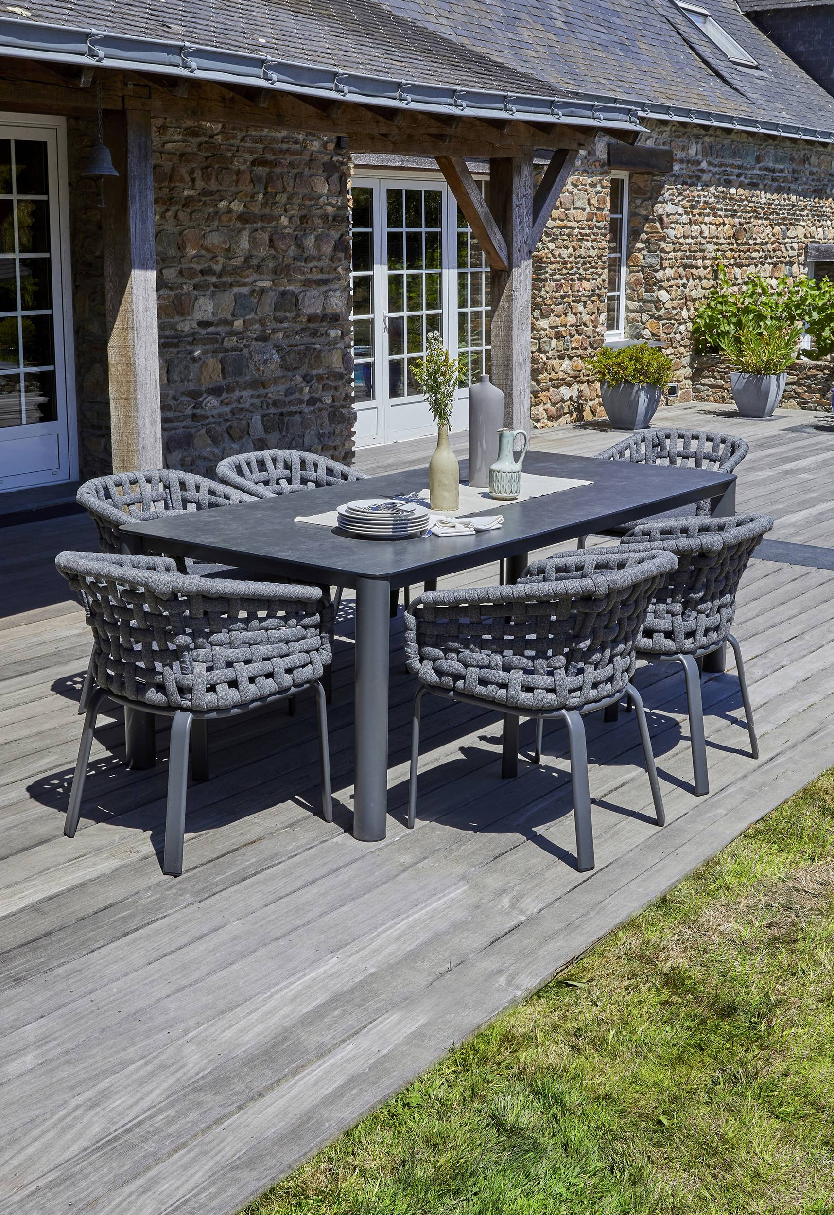 Ensemble repas de jardin 6 pl en alu plateau céramique sur verre - Gris anthracite - CAMARGUE - Image 1