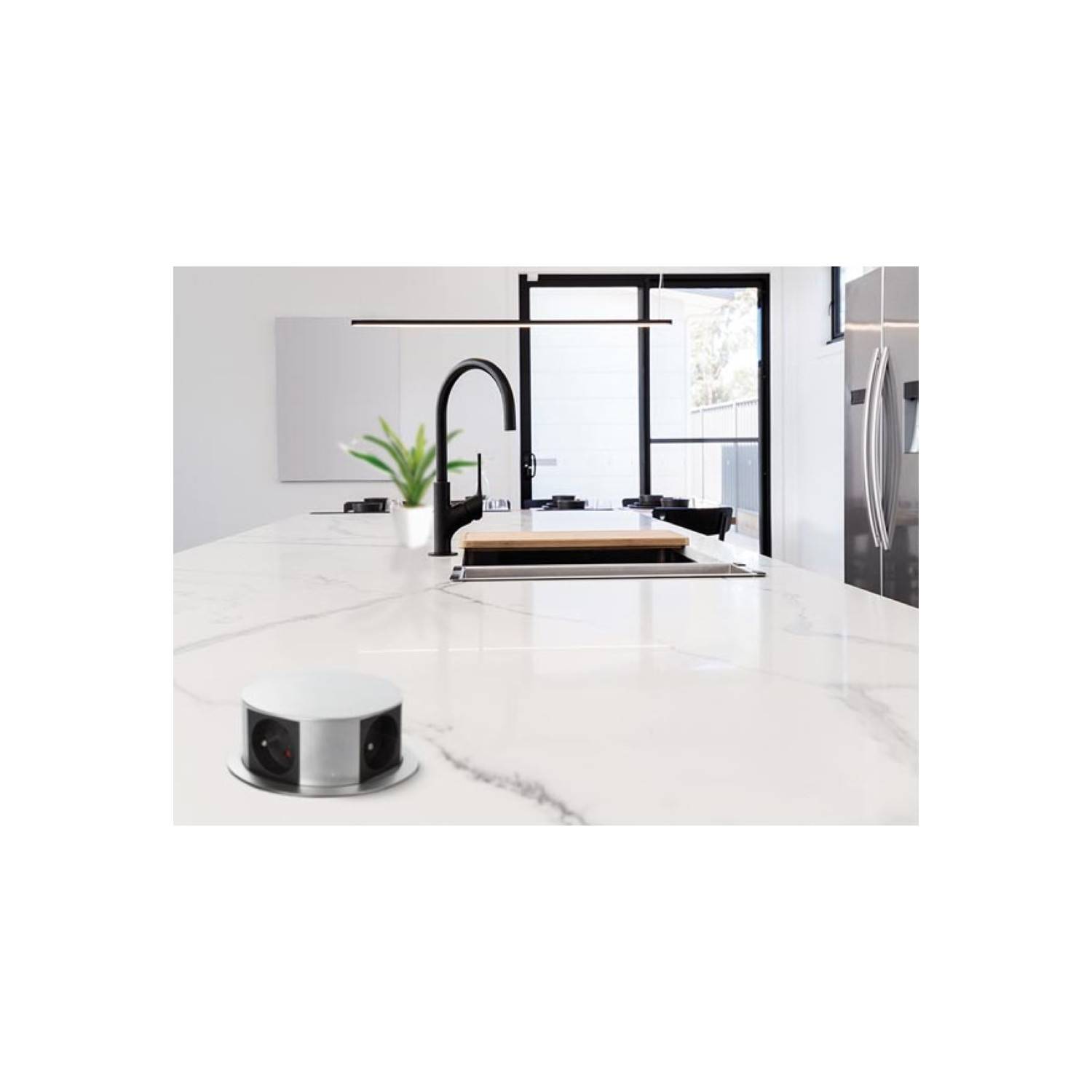 Prise Bloc escamotable encastrable, 4 prises type E avec sécurité enfants, aluminium noir-gris, câble 1.4 m, IP20, 16A 3680W - Image 4