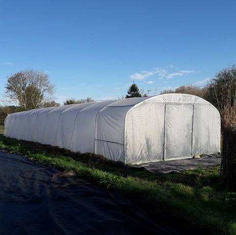 Plastidis - Serre tunnel Deschamps pieds droits larg 5 m pas à 1.50 m, L 6 m, type 200 microns diffusante Lumisol , Façade 2 portes simples, S - Imagen 2