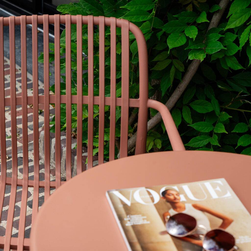 Wilsa Garden - Table ronde de jardin en acier Terracotta PALOMA - Image 6
