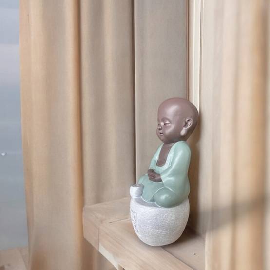 Zen Light - Statue Bouddha Porte-Encens Dhyana-Ambiance harmonieuse-magnifique figurine porte bonheur Calligraphie-H14cm–Zen'Light - Image 5