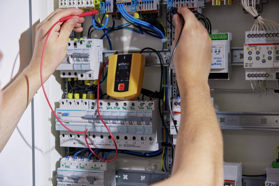 Testeur de continuité WIHA 400 V AC Cat. II + 2 piles AAA incluses - 45222 - Imagen 4