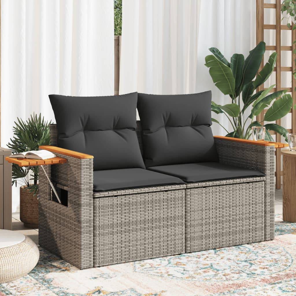Canapé Extérieur 2 Places Résine Grise Acacia Tablette et Coussins Gris Foncé – ComfortXL Outdoor Living - Image 1