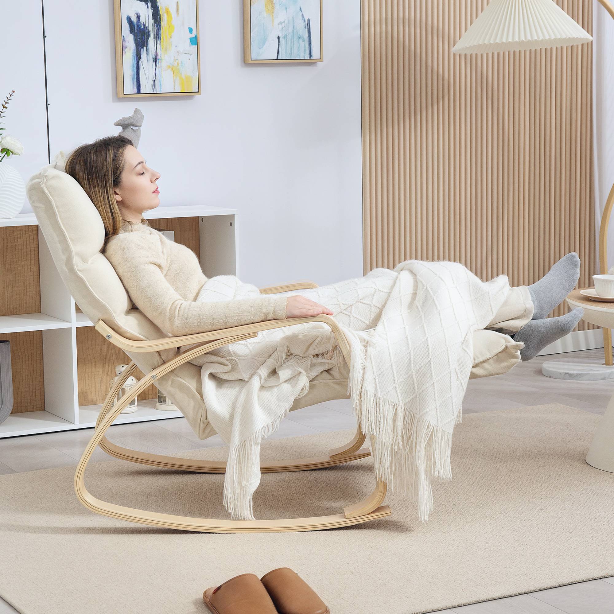 Sans Marque - Fauteuil à bascule avec repose-pieds ajustable, rocking chair avec pieds en bois de bouleau, 67 x 106-123 x 92 cm, crème - Image 10