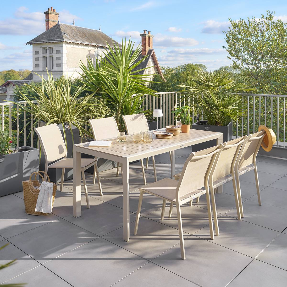 Hesperide - Table de jardin "Évasion" effet bois lin & argile 6 places lates en aluminium Hespéride - Image 1