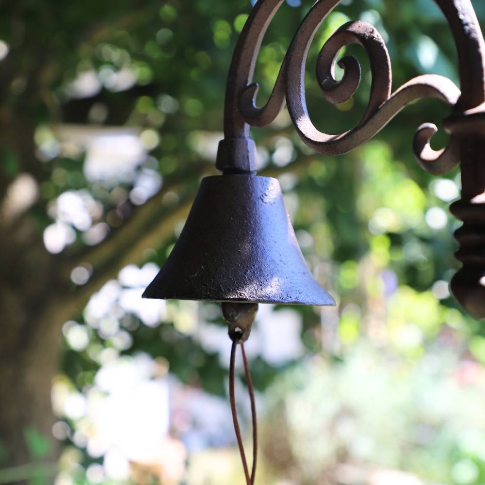 Cloche de jardin de porte ancienne en fonte marron 27 x 20.5 cm Chemin de campagne - Imagen 4