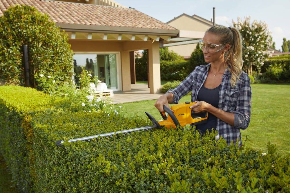 Stiga - Kit taille-haie HT 100e sans fil, lame 54 cm, poignée pivotante, batterie 20V 2Ah - STIGA - Image 9