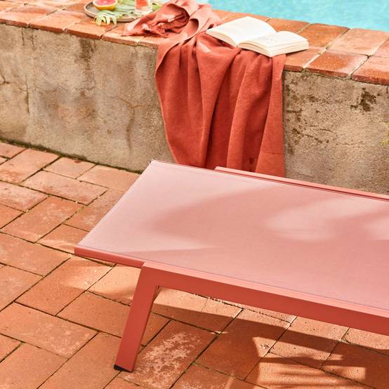 sweeek - Lot de 2 transats terracotta. 5 positions. en textilène et métal. FLORA. L155 x P59 x H106cm | sweeek - Image 6