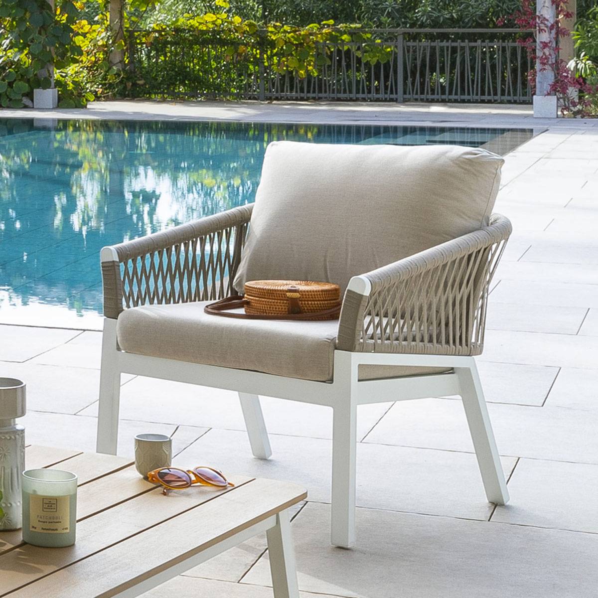 Hesperide - Fauteuil de salon de jardin "Oriengo" taupe & blanc en aluminium traité époxy - Hespéride - Imagen 1