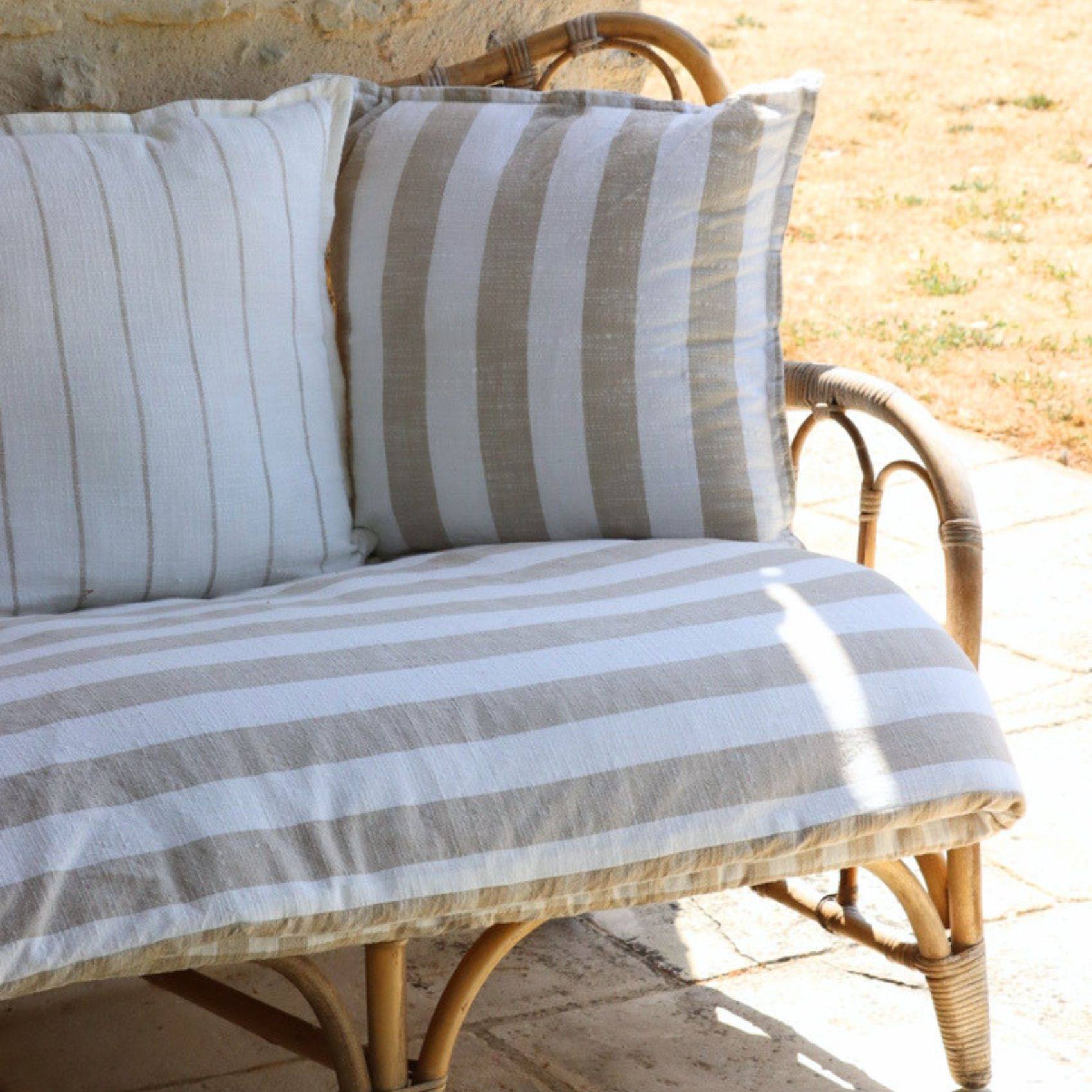 Home Maison - Housse de coussin recto-verso 100% coton rayures et vichy LOURMARIN - HOME MAISON - Coton - Beige - Image 6