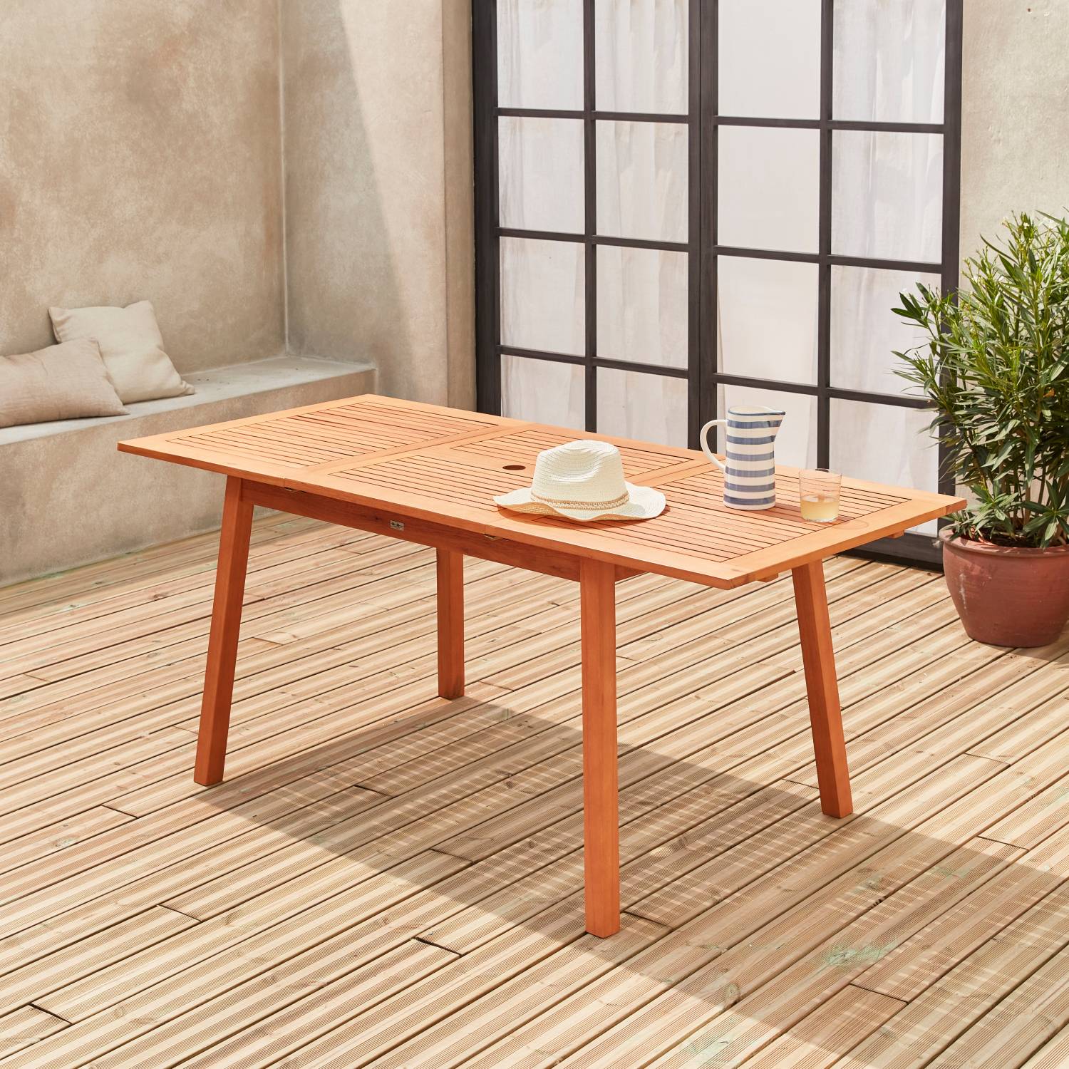 Table de jardin en bois 120-180cm - Almeria - Table rectangulaire avec allonge eucalyptus Intérieur / Extérieur  | sweeek - Image 1