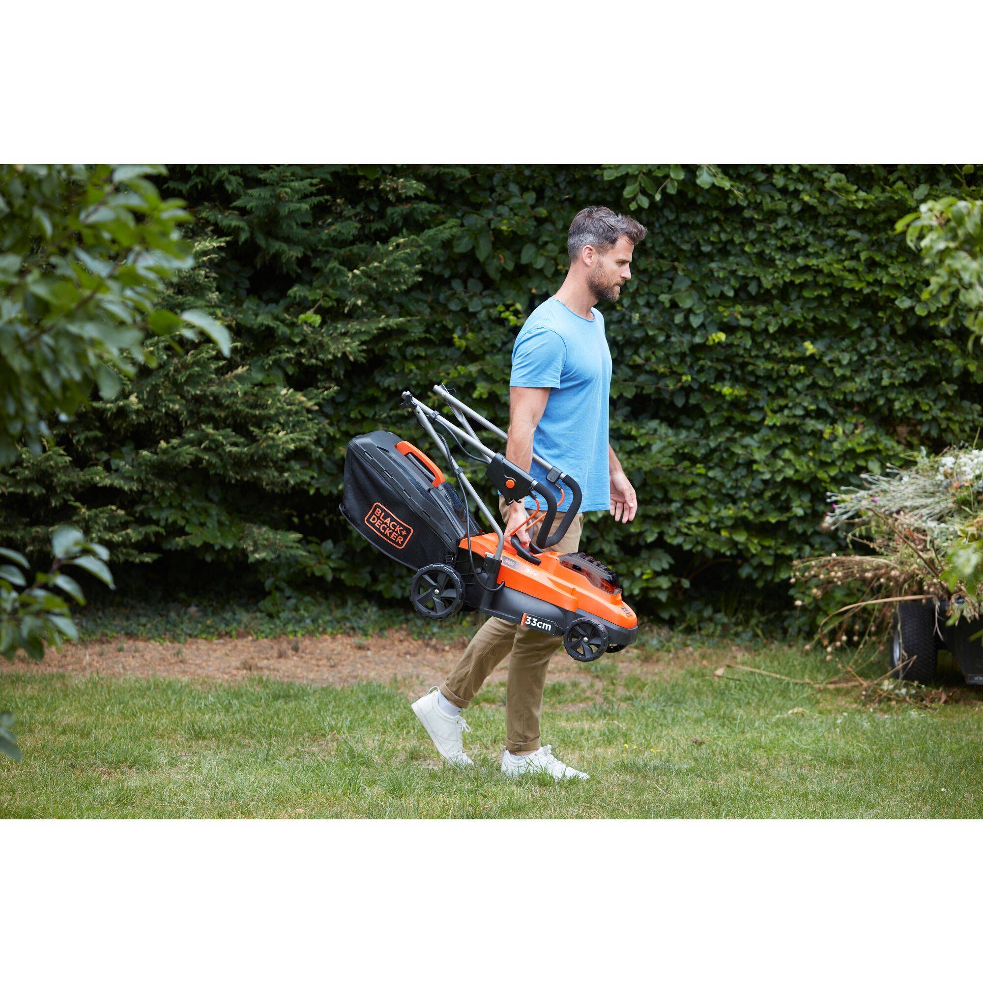 BLACK+DECKER Tondeuse 33cm sans fil LITHIUM 36V avec 1 batterie 2,5Ah BCMW3336L1-QW - Image 4