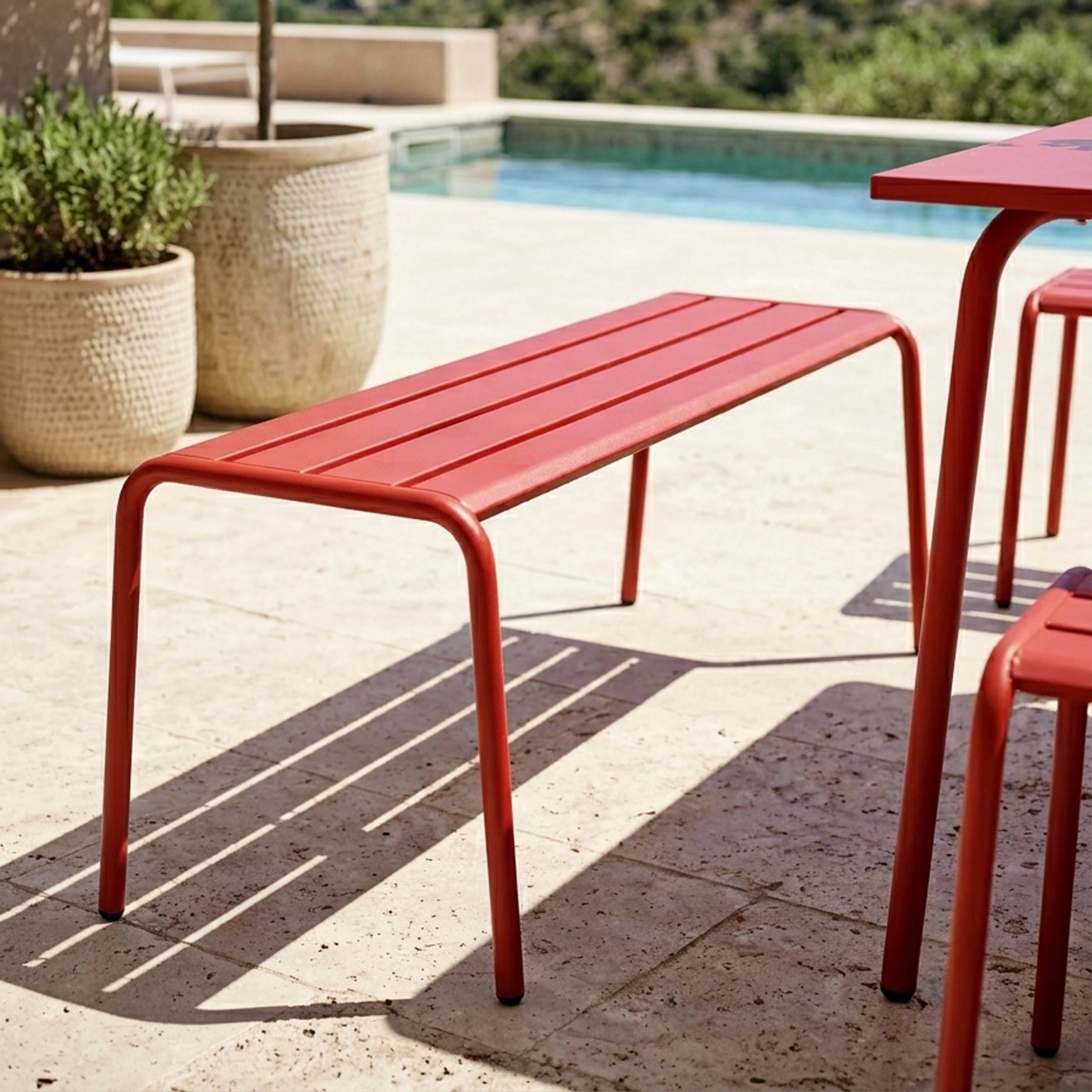 Oviala - Ensemble table de jardin carrée et 4 bancs en métal rouge Palavas - Oviala - Imagen 4