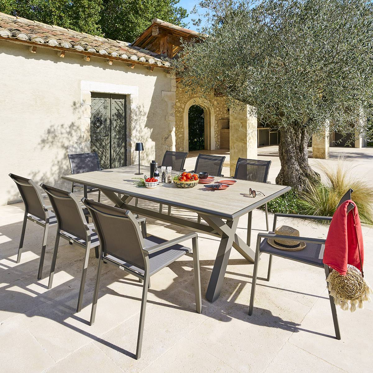 Hesperide - Table de jardin "Axiome" praline & marron 8 places en aluminium Hespéride - Image 1