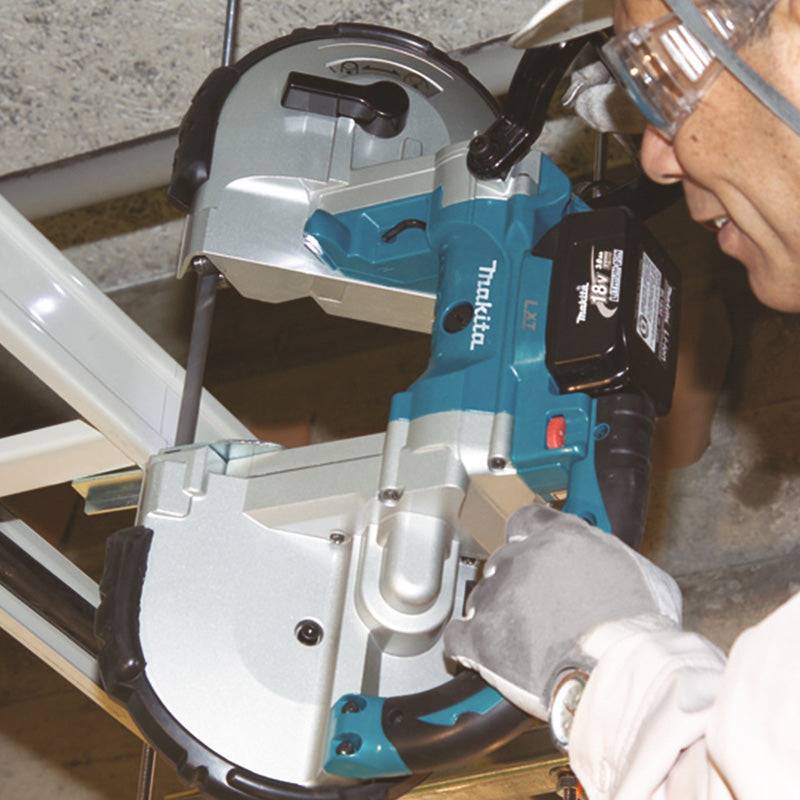 Makita - Scie à ruban 18 V Li-Ion 4 Ah MAKITA - 2 batteries, chargeur, coffret - DPB180RME - Imagen 2