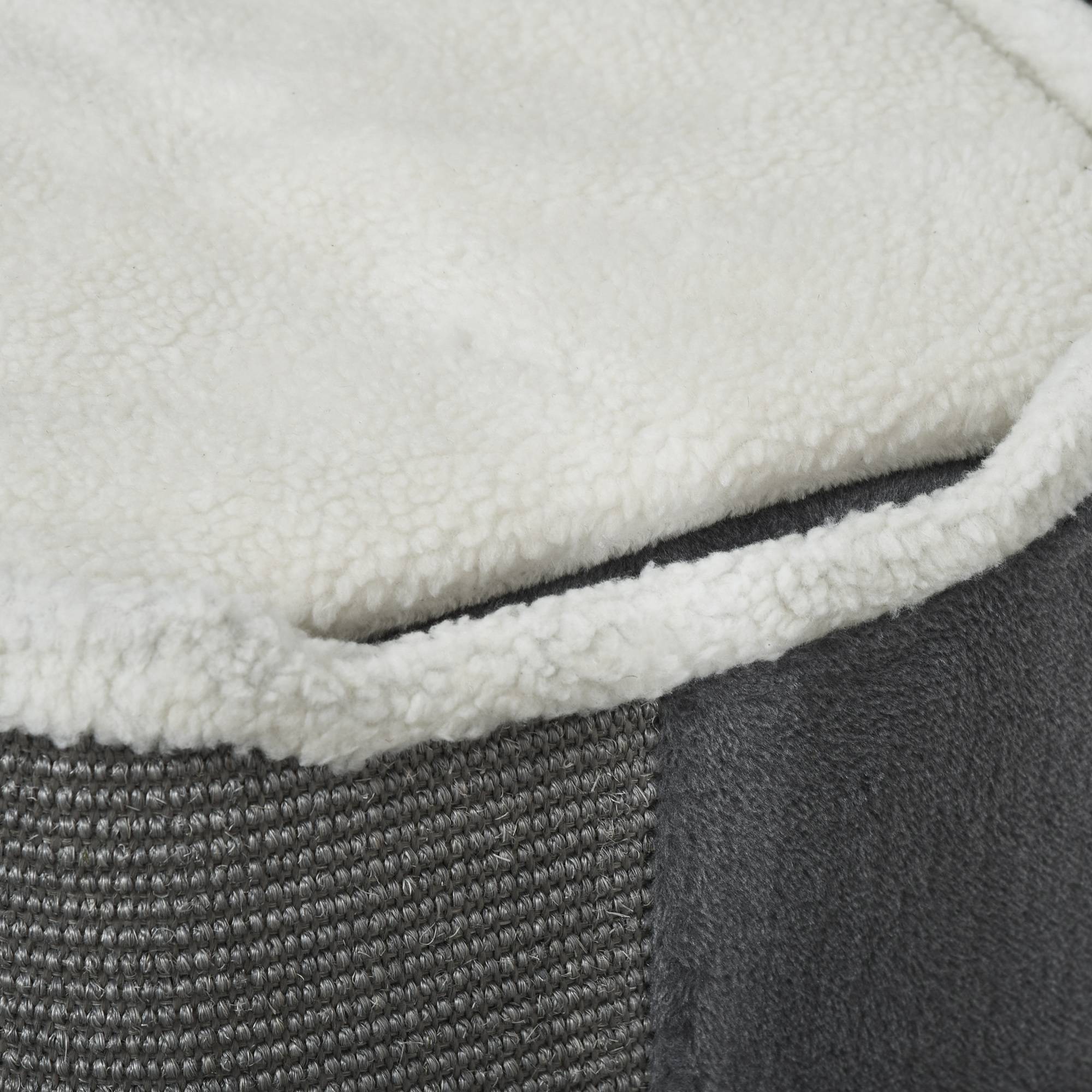 ComfortXL - Tour griffoir pour chat en sisal et peluche gris 40 x 40 x 74 cm avec 3 espaces reliés et couchage doux - Image 9