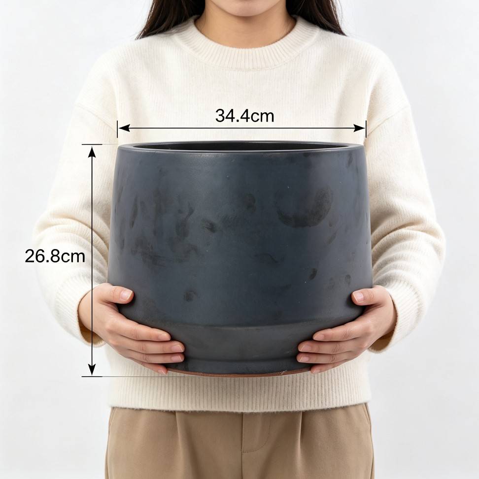 ComfortXL - Pot de fleurs en céramique artisanale intérieur extérieur drainage Ø 34,4 cm noir mat - ComfortXL Outdoor Living - Image 2