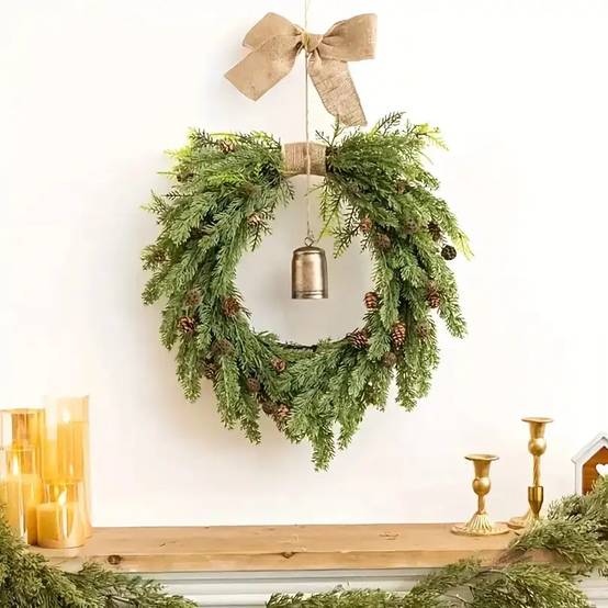 Couronne de Noël rétro en pin de Norfolk avec cloches, couronne de cèdre artificiel de 50 cm, pour décoration de fêtes, couronnes de Noël - Image 2