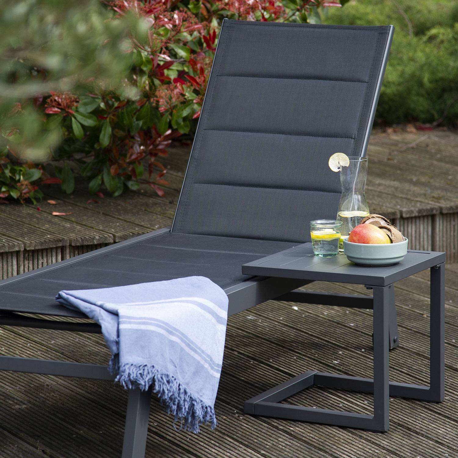Set bain de soleil et table d'appoint BARBADOS en textilène noir - aluminium gris anthracite - HAPPY GARDEN - Image 5
