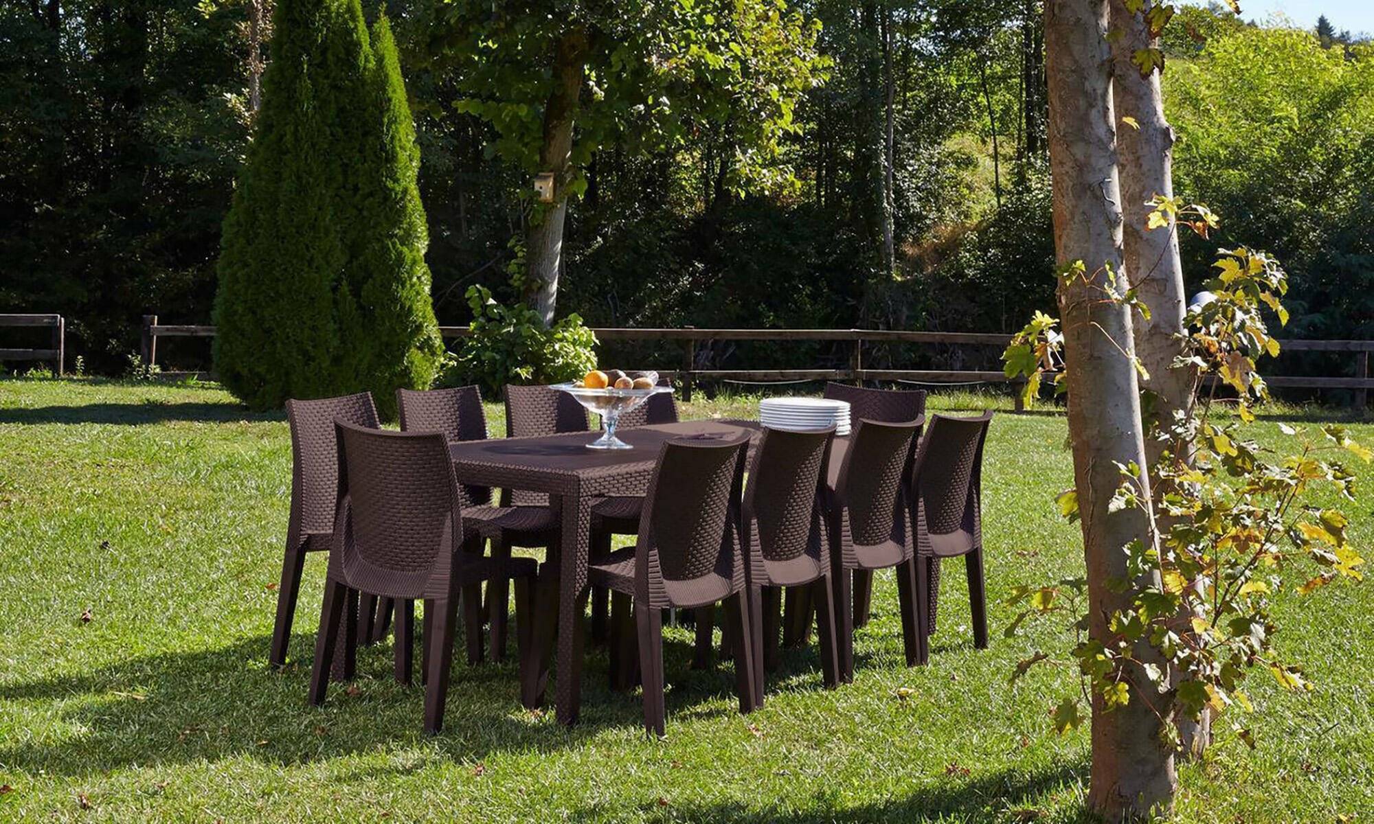 Dmora - Table d'extérieur Roma, Etagère à manger rectangulaire extensible, Table de jardin extensible effet rotin, 150/220x90h72 cm, Marron - Dmora - Imagen 4