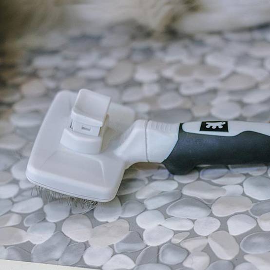 Ferplast - Carde pour Chiens et Chats GRO 5768, Taille S, Brosse, Soin du Sous-poil, pour Poil Moyen et Long - Image 2