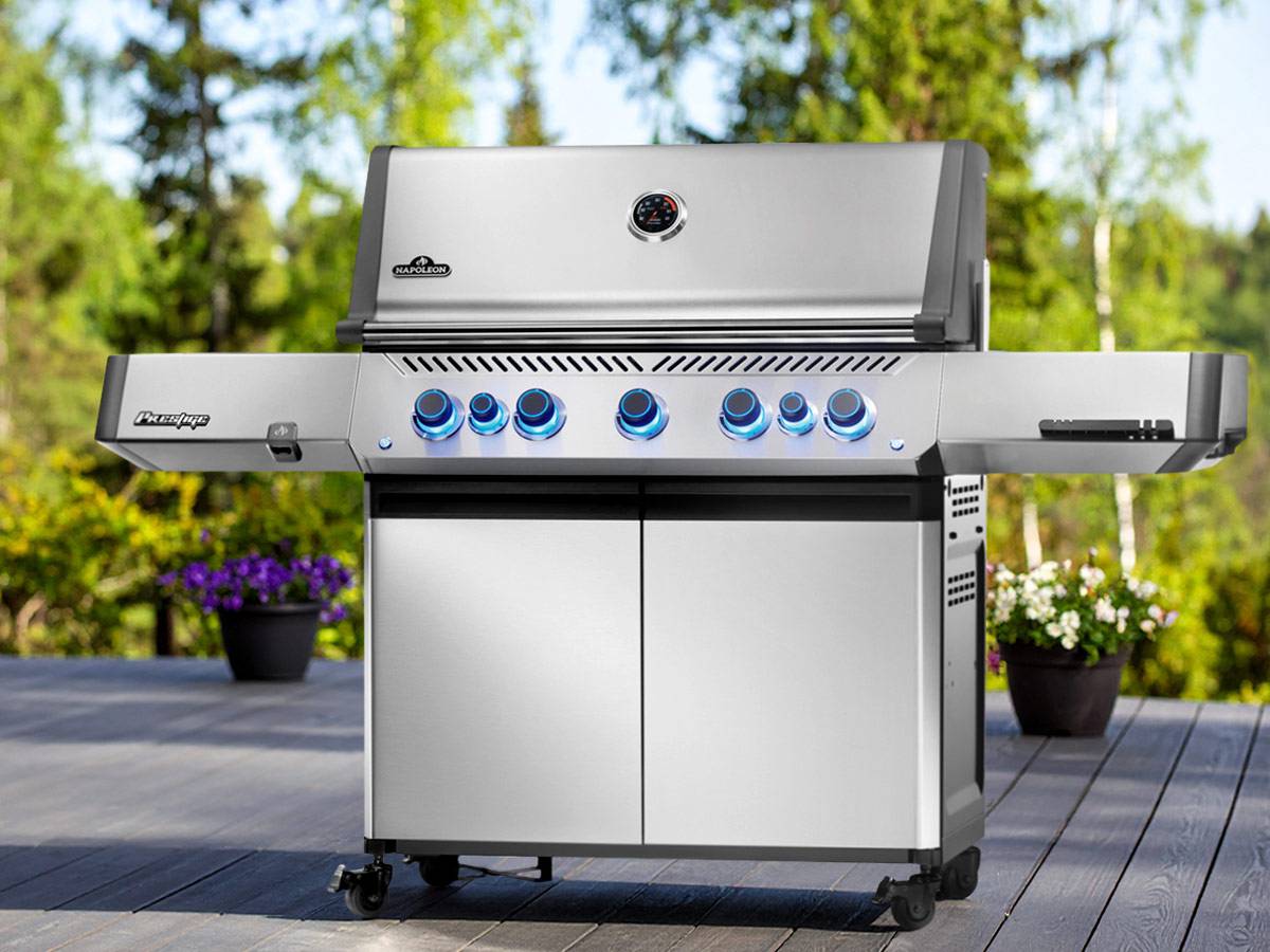 Napoleon - Barbecue à gaz Prestige 665 inox + Housse + Boîtier de fumage + 2 meubles de rangement tablette - Napoléon - Image 2