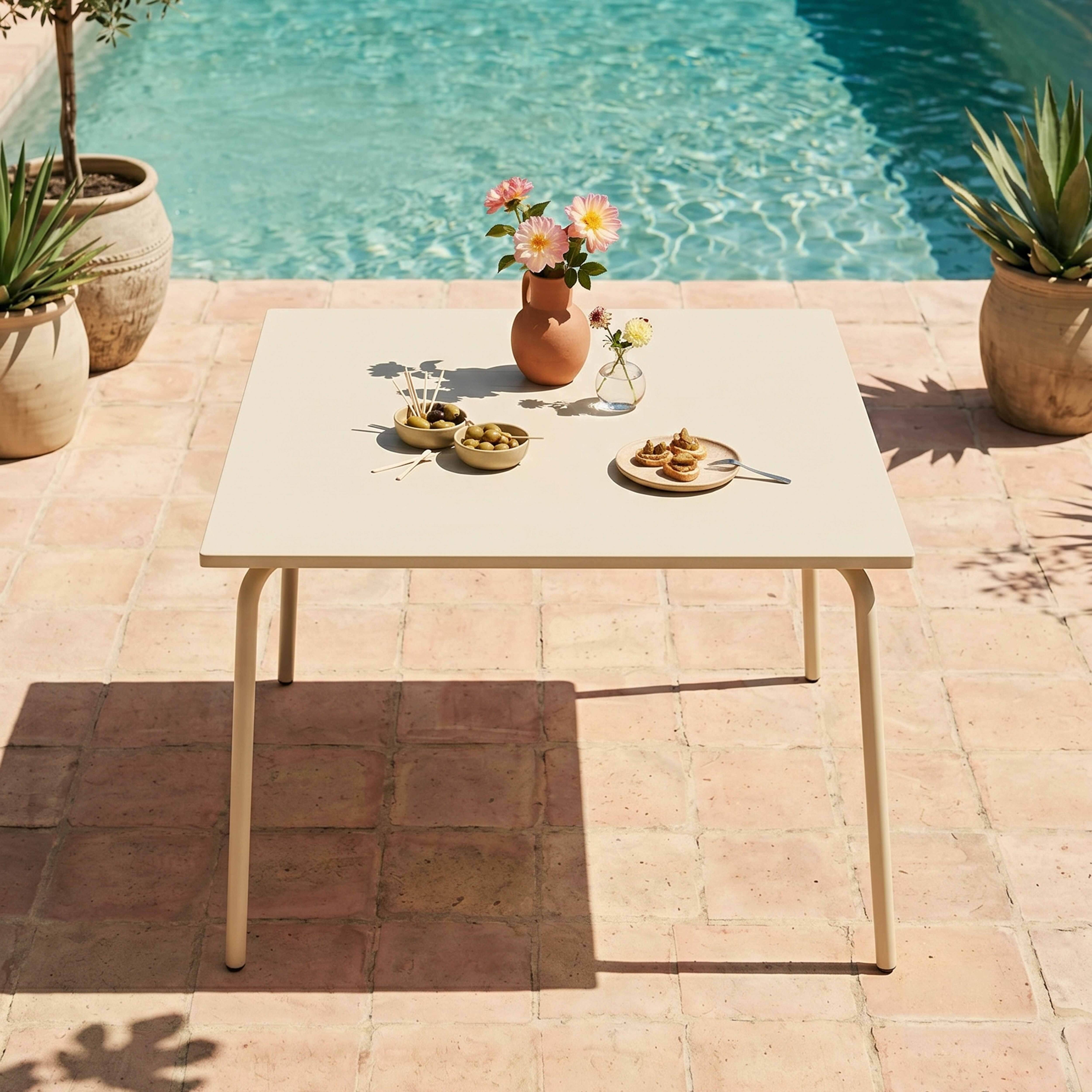 Oviala - Table de jardin carrée en acier 8 places 120 cm ivoire Palavas - Oviala - Imagen 2
