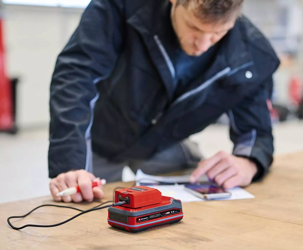 Einhell - Bloc d’alimentation USB Power X-Change 18 V – TC-CP 18 Li USB A/C-Solo – Charge smartphones et tablettes - Einhell - Image 2