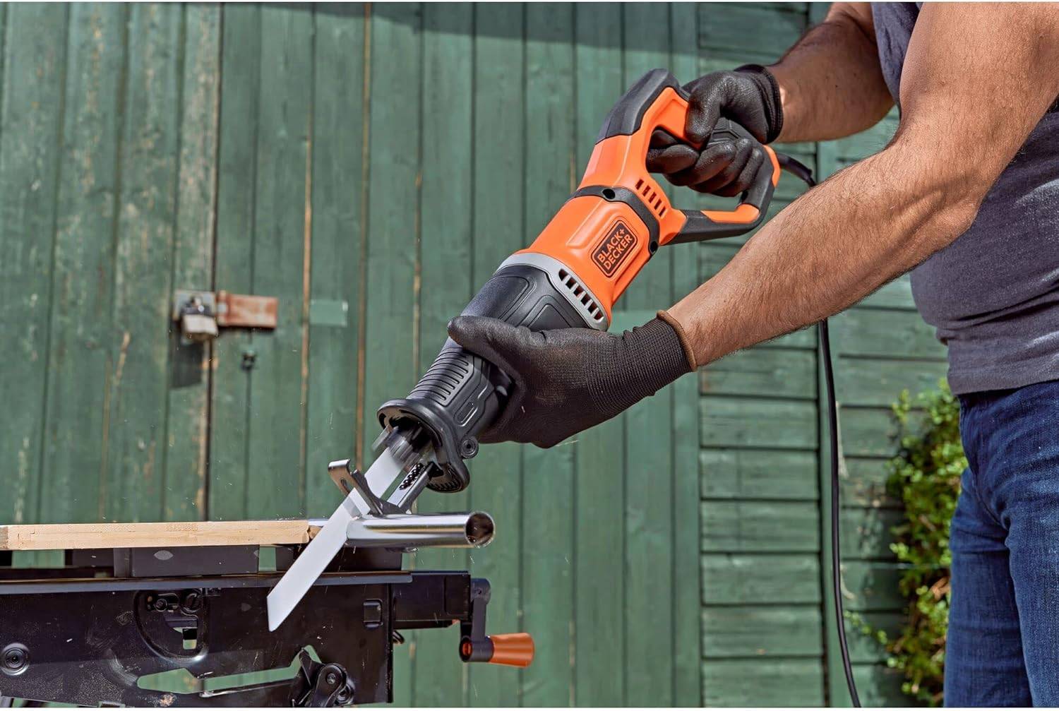 Scie sabre filaire 750 W - BLACK+DECKER - avec 2 lames - BES301-QS - Image 9