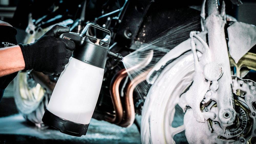 Ik Sprayers - Pulvérisateur professionnel IK FOAM Pro 2 + pour agents moussants - valve Schrader IK Sprayers - Imagen 2