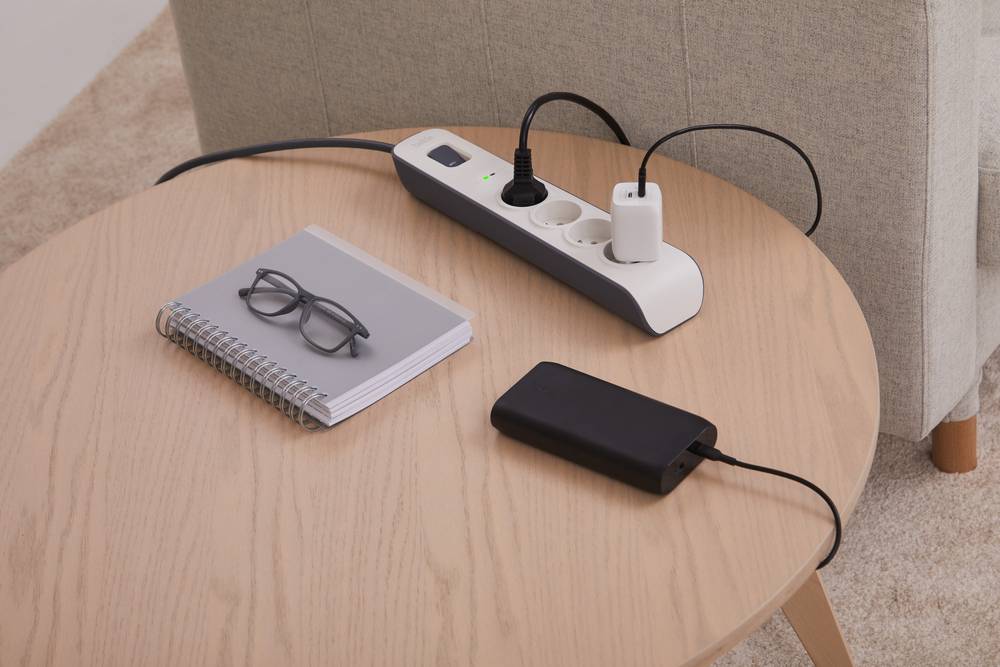 Belkin - Multiprise parafoudre 4 prises avec cordon d'alimentation de 2 m - Imagen 2