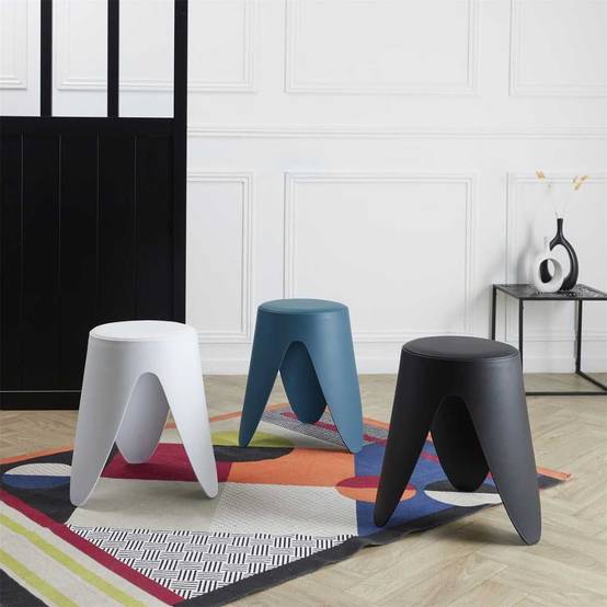 Tabouret Noir Tulipe en Polypropylène Empilable Ø46 cm - QARIS - Image 4