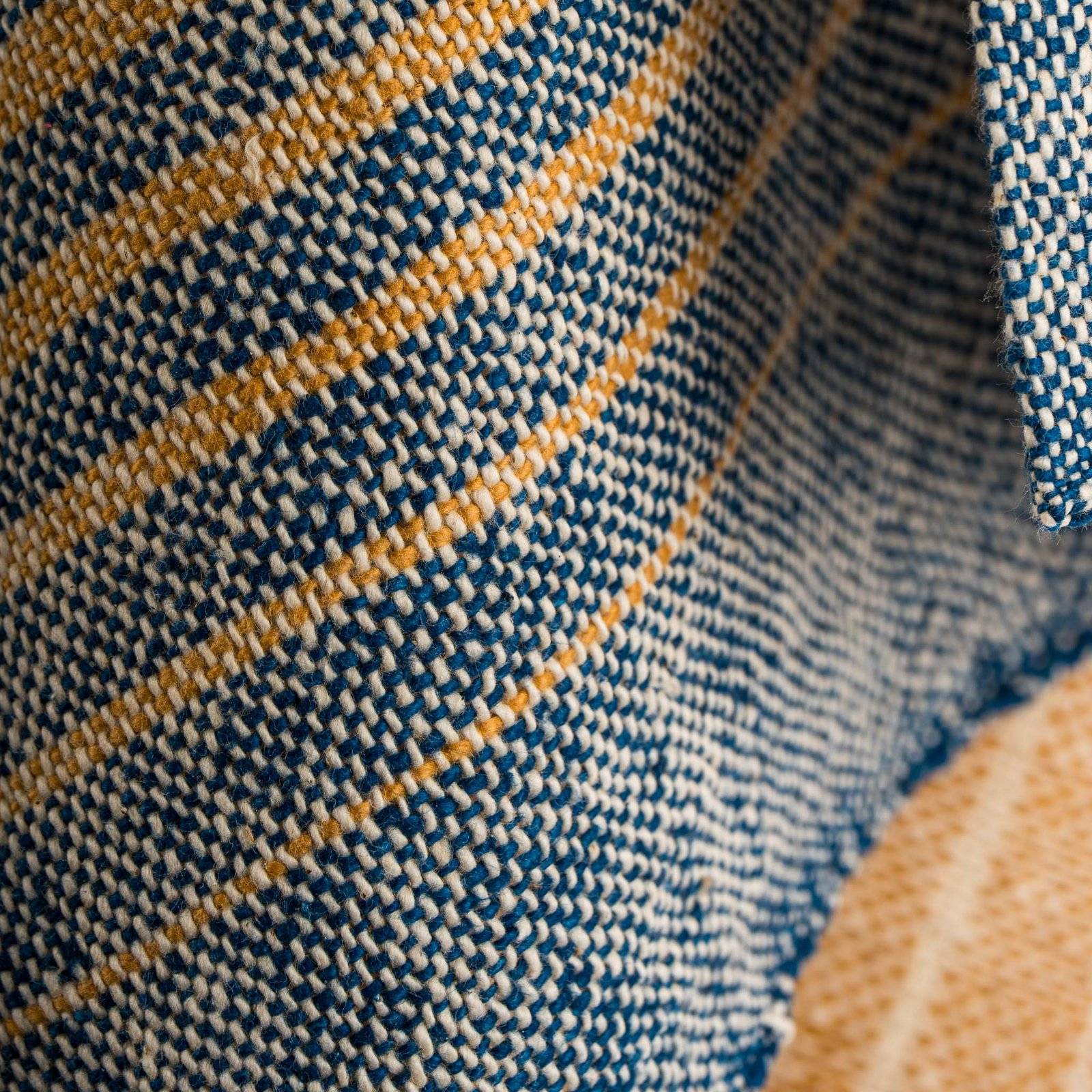 0 - Serviette Laotienne - 100% Coton - tissée et teintée à la main - Bleu & Cuivre - Image 2