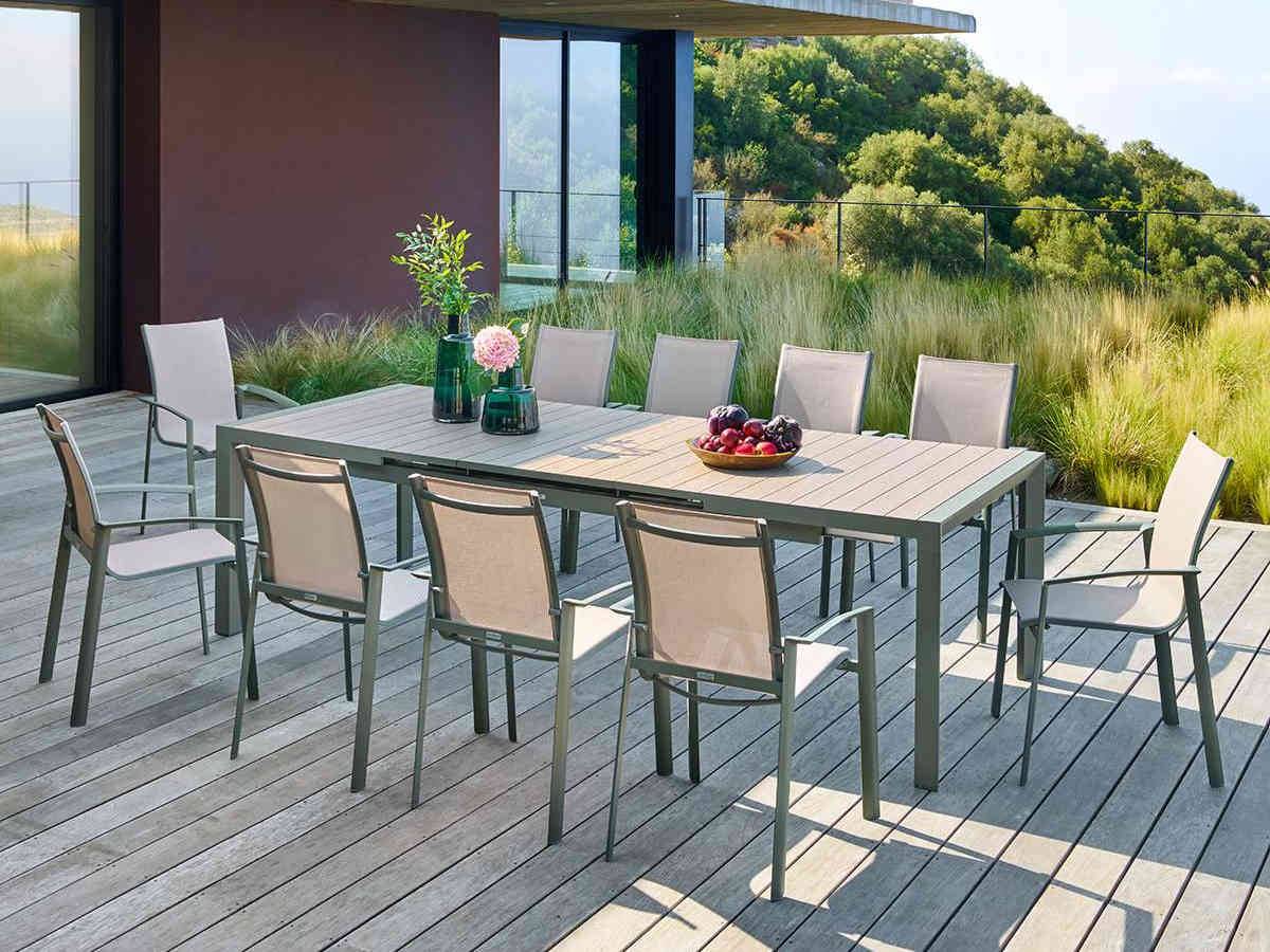 Hesperide - Table de jardin rectangulaire extensible en aluminium Evasion Lin/Vert Laurier Graphite 8/10 places + 10 fauteuils Piazza - Hespéride - Image 2