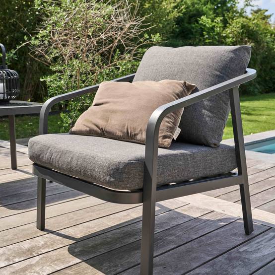 Oviala - Salon de jardin 5 place en aluminium gris anthracite Pampelonne - Oviala - Imagen 4