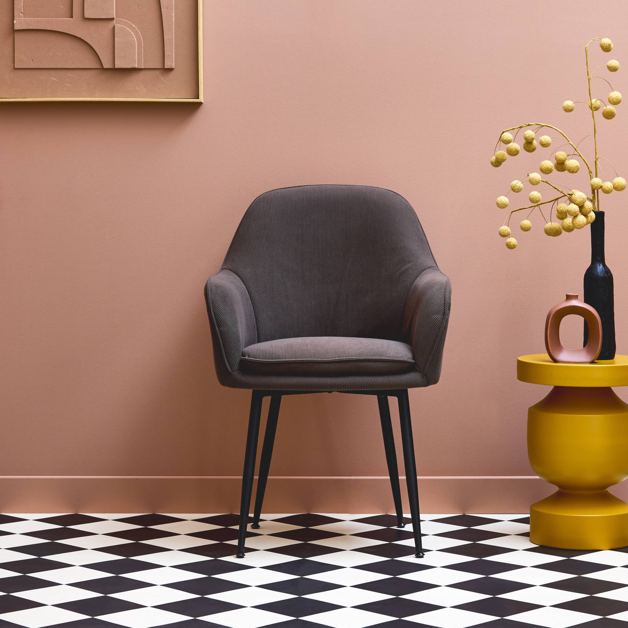 Fauteuil en velours côtelé gris foncé et pieds en métal noir mat. L 57 x P 59 x H 84.5 | sweeek - Image 3