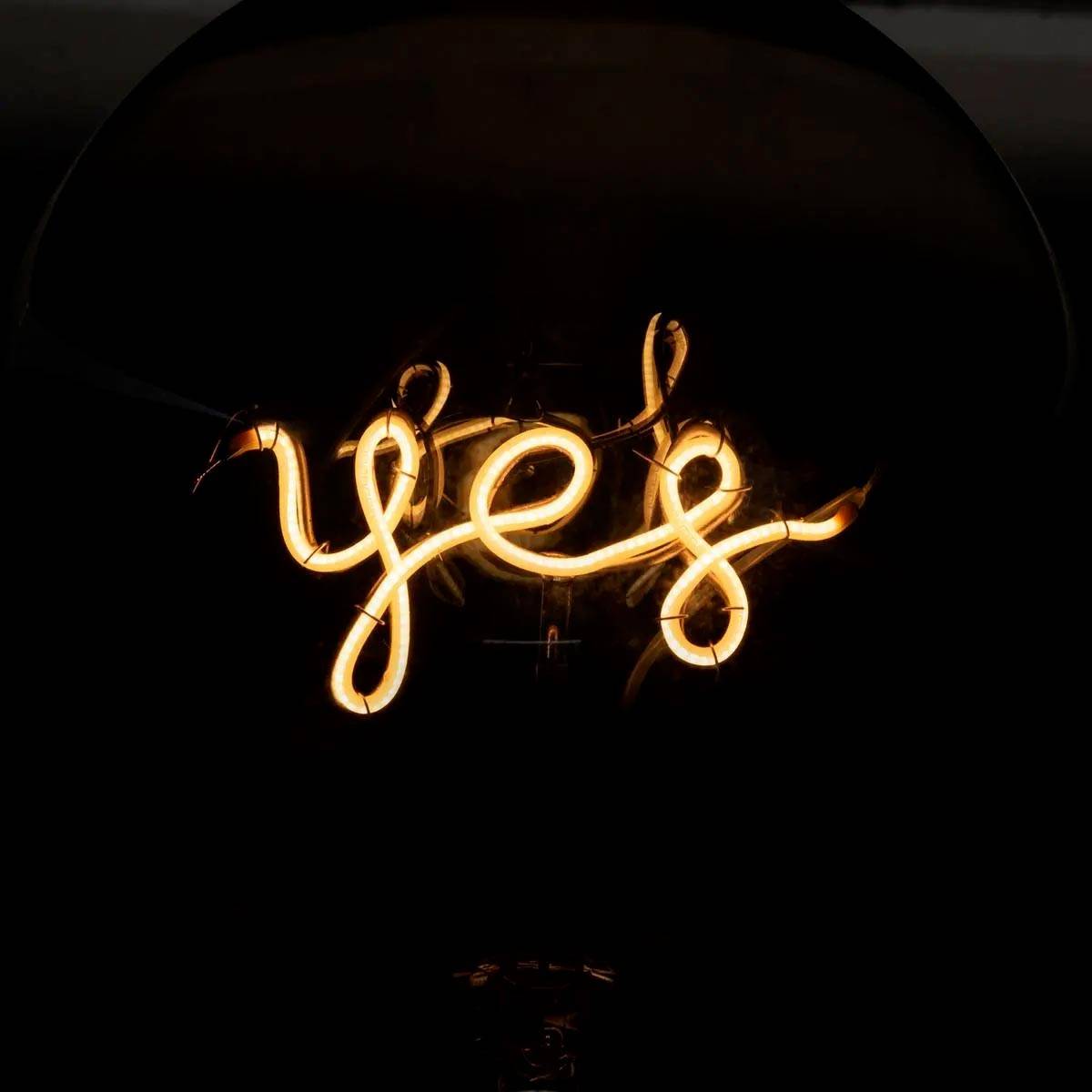 Ampoule Décorative à Filament "Yes" 17cm Ambre - Image 2