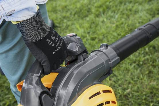 Stiga - Souffleur à feuilles thermique BL 530, Moteur 27,6 cm³ (0,8 kW) avec système anti-vibration et démarrage facile, puissant - STIGA - Image 9