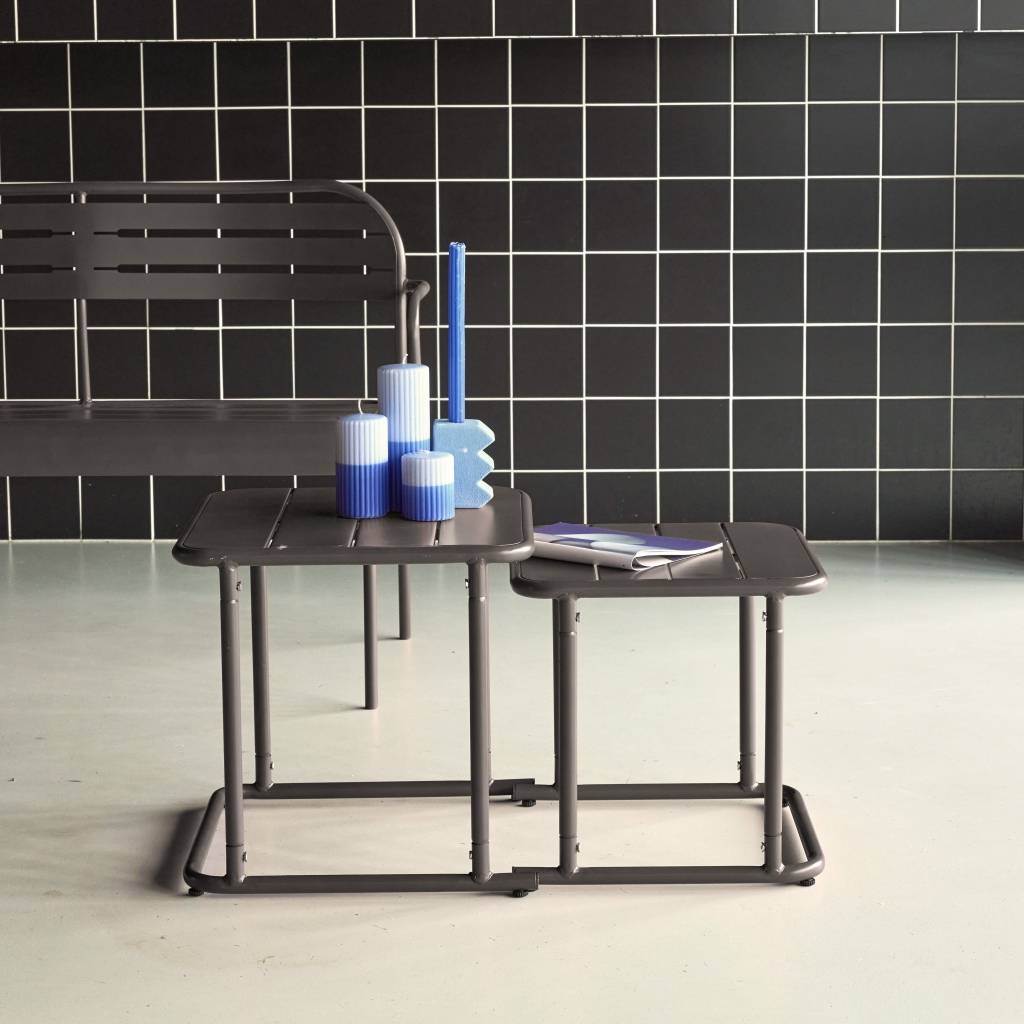 sweeek - Table gigogne extérieure carrée en acier 45cm anthracite - Amélia | sweeek - Image 1