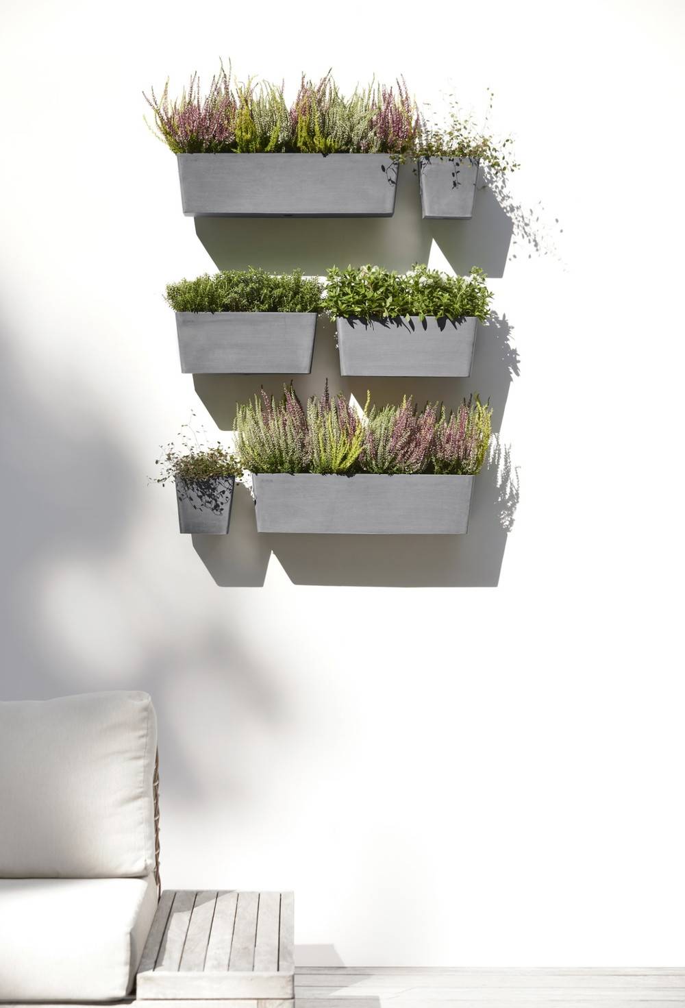 Ecopots - Pot suspension mural Manhattan Wall L Gris - 55 x 17,2 x H. 15 cm - 9,2 L ECOPOTS - Imagen 5